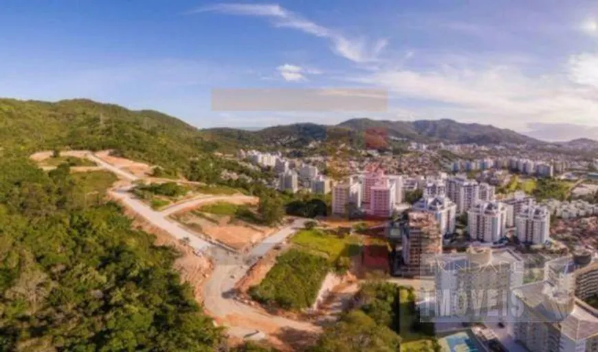 Foto 1 de Lote/Terreno à venda, 450m² em Itacorubi, Florianópolis