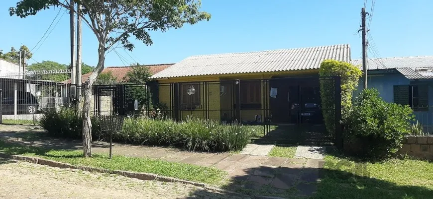 Foto 1 de Casa com 2 Quartos à venda, 79m² em Espiríto Santo, Porto Alegre