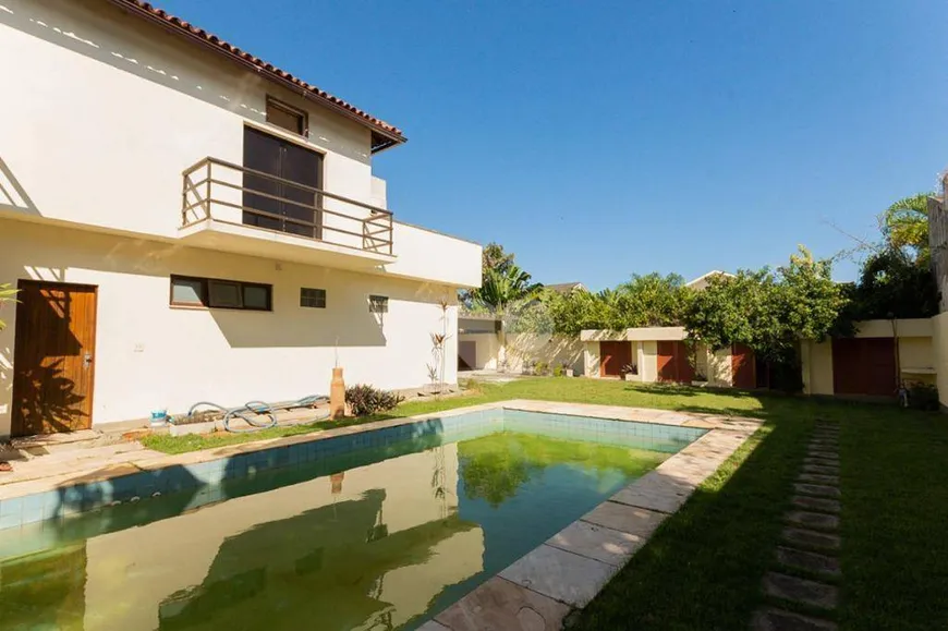 Foto 1 de Casa de Condomínio com 5 Quartos à venda, 740m² em Barra da Tijuca, Rio de Janeiro