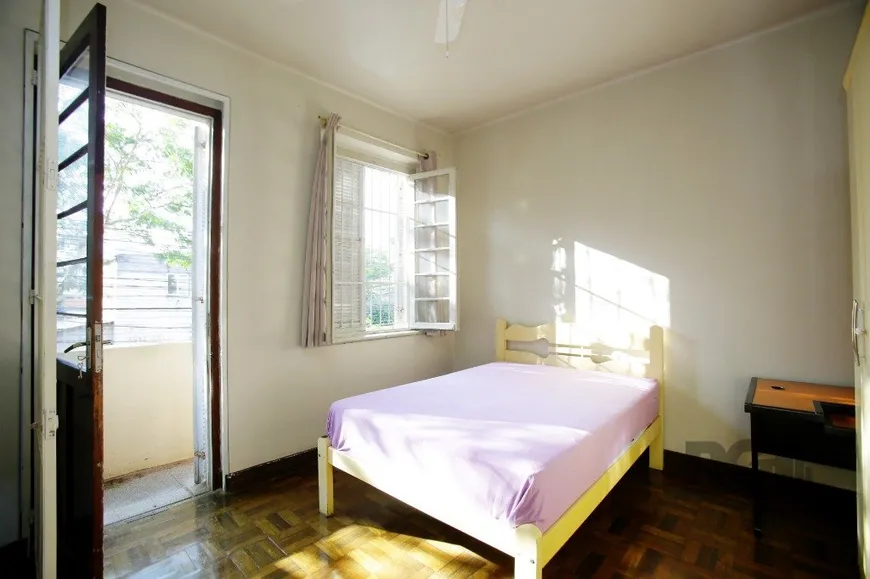 Foto 1 de Apartamento com 3 Quartos à venda, 95m² em Navegantes, Porto Alegre