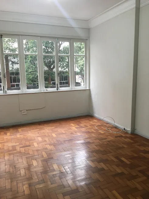 Foto 1 de Apartamento com 3 Quartos à venda, 85m² em Copacabana, Rio de Janeiro