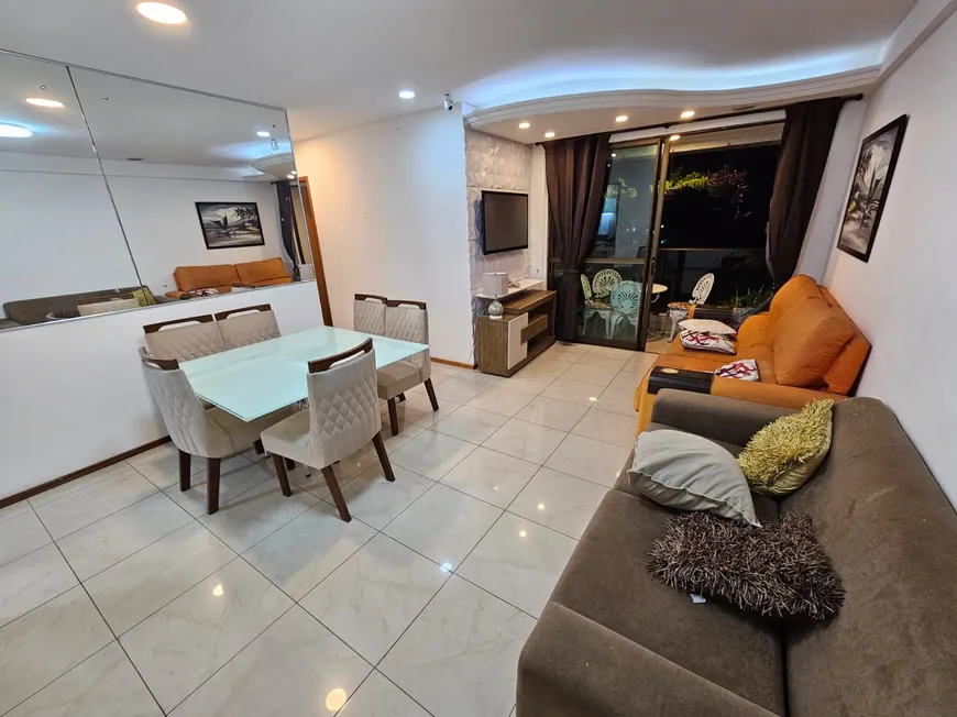 Foto 1 de Apartamento com 3 Quartos à venda, 75m² em Casa Forte, Recife