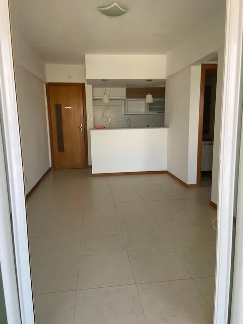Foto 1 de Apartamento com 2 Quartos à venda, 63m² em Armação, Salvador