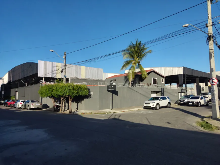 Foto 1 de Casa com 5 Quartos para alugar, 439m² em Salinas, Fortaleza