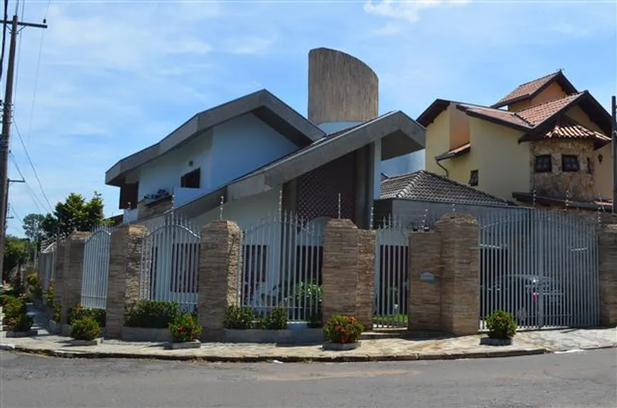 Foto 1 de Casa com 4 Quartos à venda, 400m² em Jardim Chapadão, Campinas