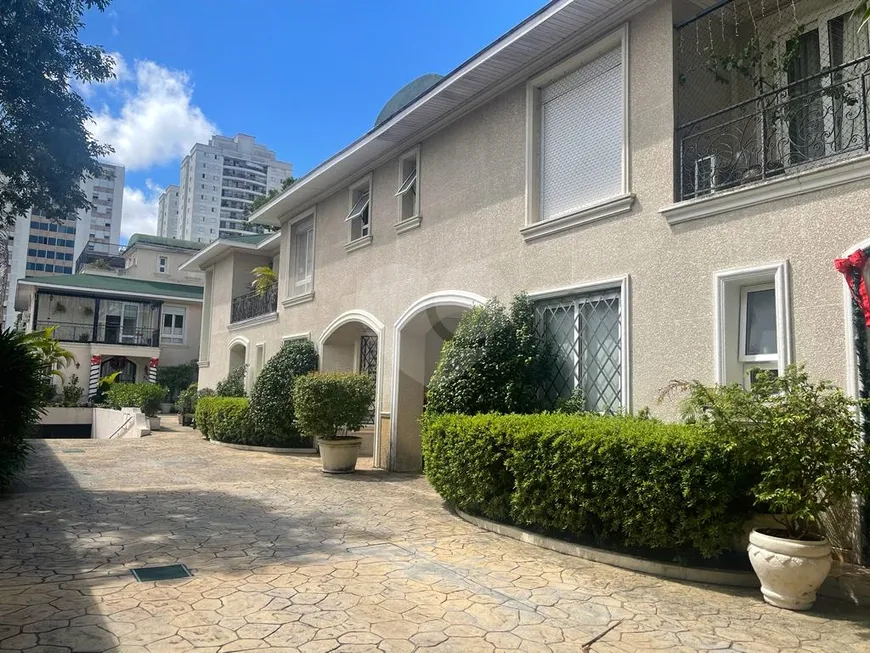 Foto 1 de Casa de Condomínio com 4 Quartos à venda, 386m² em Alto Da Boa Vista, São Paulo