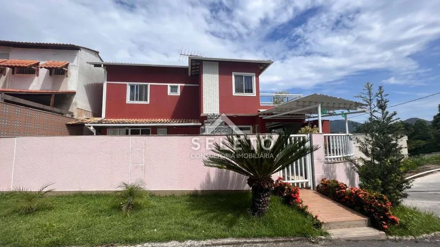 Foto 1 de Casa de Condomínio com 3 Quartos à venda, 360m² em Pendotiba, Niterói