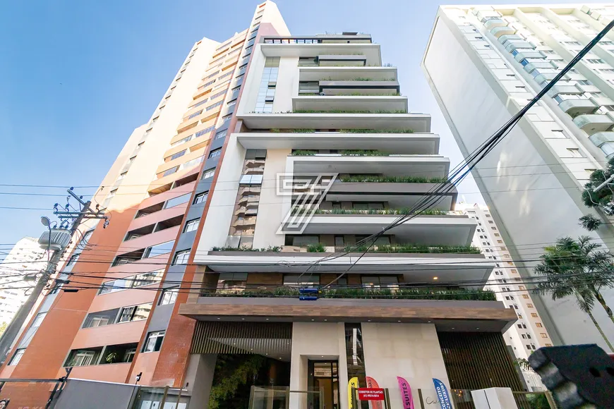 Foto 1 de Apartamento com 3 Quartos à venda, 233m² em Água Verde, Curitiba