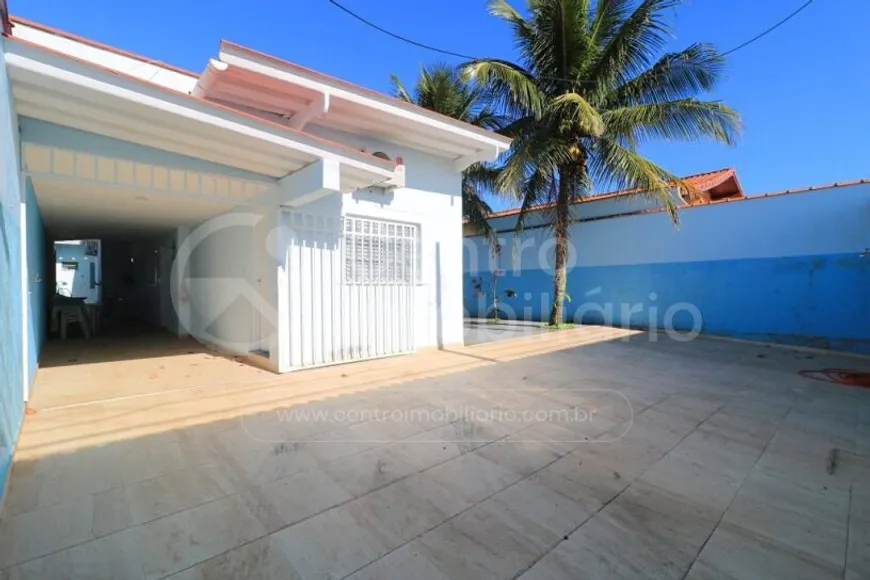 Foto 1 de Casa com 2 Quartos à venda, 150m² em Stella Maris, Peruíbe