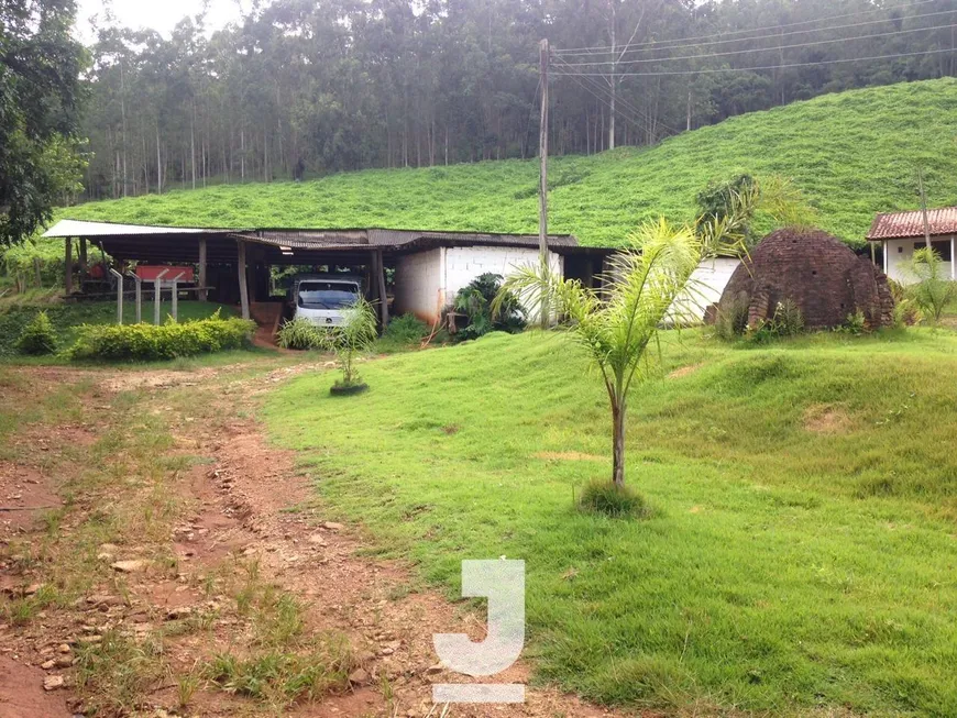 Foto 1 de Fazenda/Sítio com 3 Quartos à venda, 279m² em Jardim Serra das Estancias, Amparo