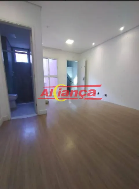 Foto 1 de Apartamento com 2 Quartos à venda, 49m² em Parque Renato Maia, Guarulhos