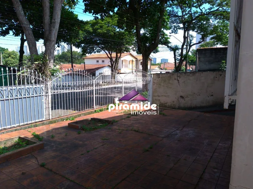 Foto 1 de Casa com 3 Quartos à venda, 180m² em Parque Industrial, São José dos Campos