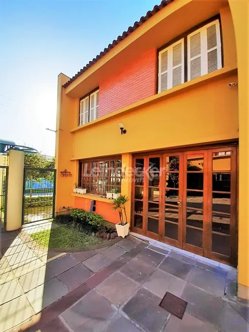 Foto 1 de Casa de Condomínio com 3 Quartos à venda, 165m² em Medianeira, Porto Alegre