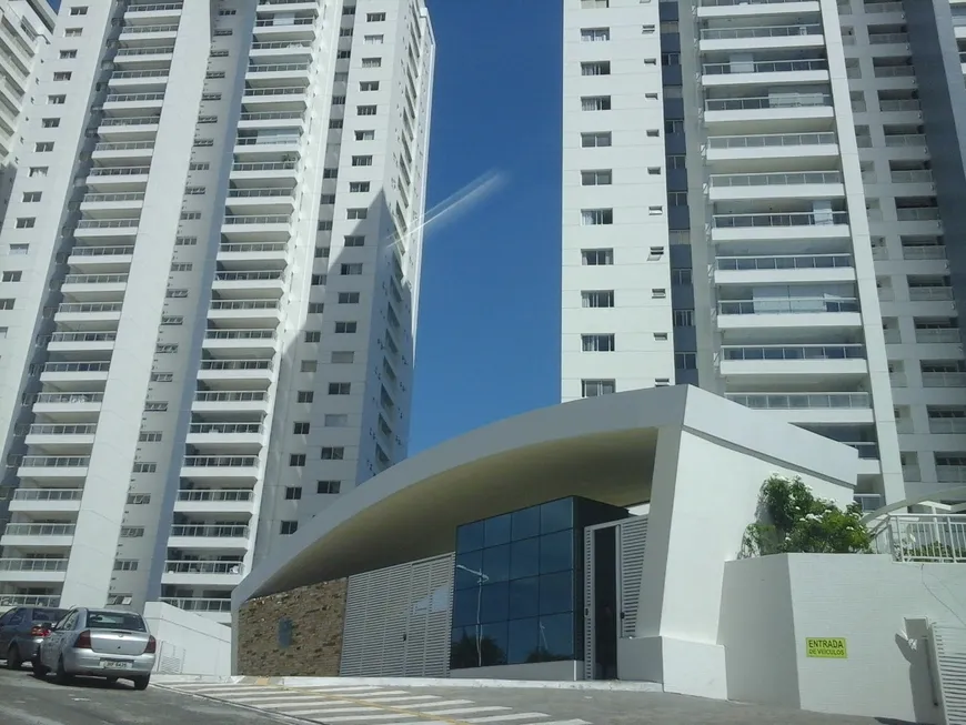 Foto 1 de Apartamento com 3 Quartos à venda, 130m² em Patamares, Salvador