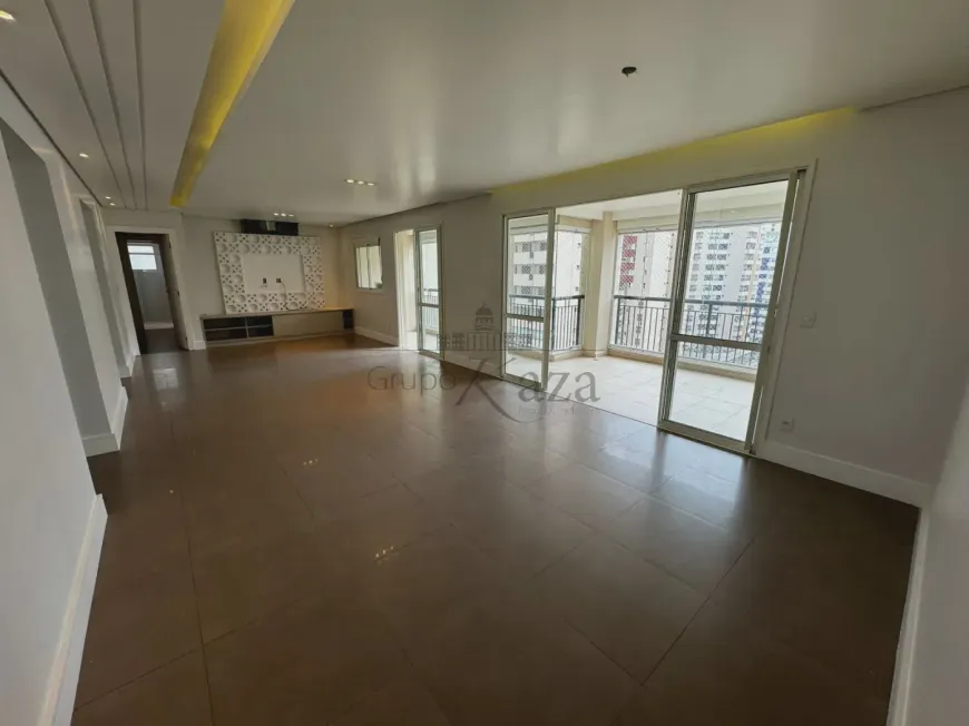 Foto 1 de Apartamento com 3 Quartos à venda, 194m² em Altos do Esplanada, São José dos Campos