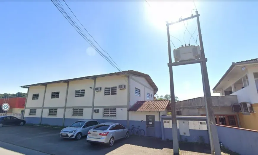 Foto 1 de Galpão/Depósito/Armazém à venda, 1550m² em Floresta, Joinville