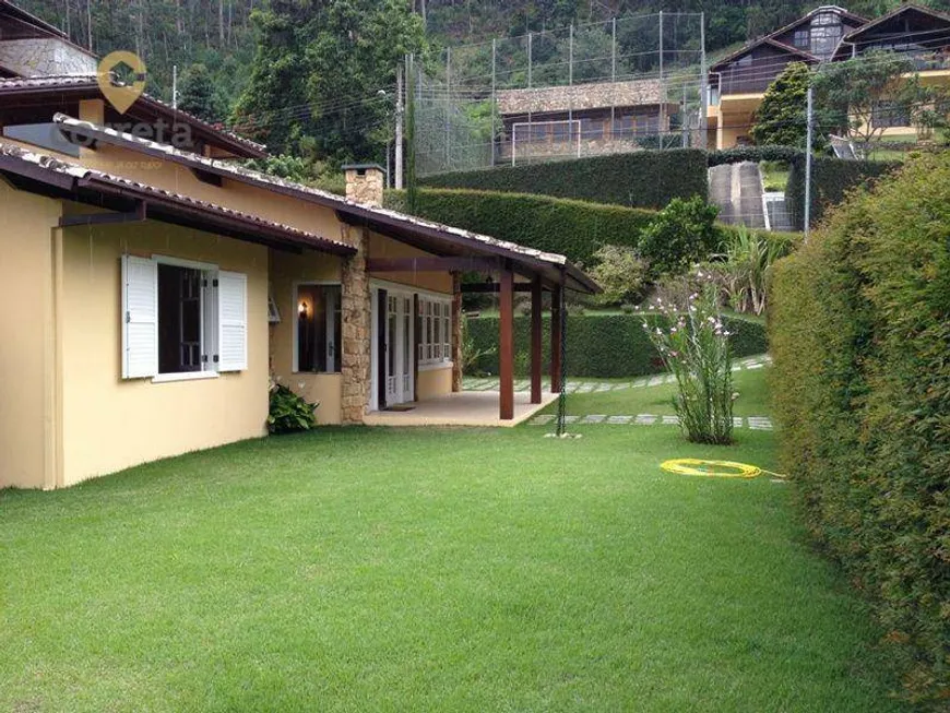 Foto 1 de Casa de Condomínio com 3 Quartos à venda, 192m² em Cascatinha, Nova Friburgo