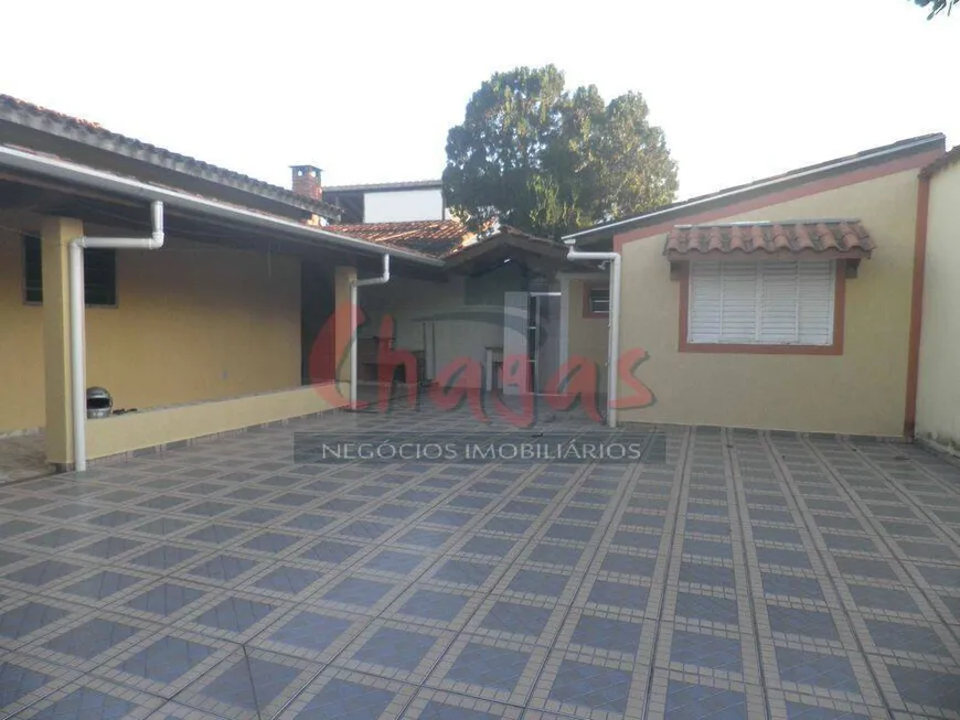 Foto 1 de Casa com 4 Quartos à venda, 81m² em Indaiá, Caraguatatuba