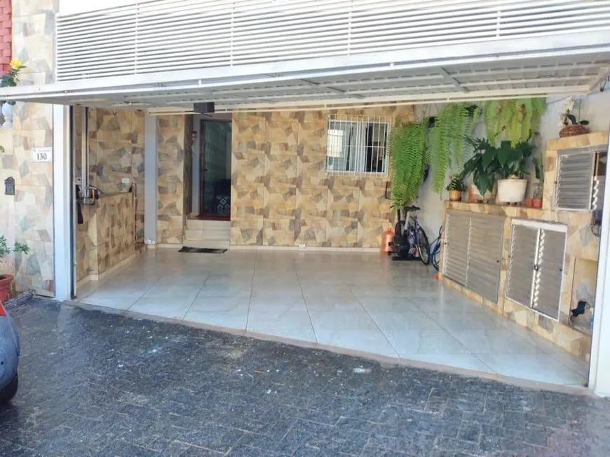 Foto 1 de Sobrado com 3 Quartos à venda, 200m² em Jardim Iracema, São Paulo