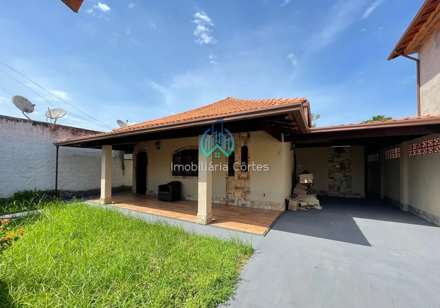 Foto 1 de Casa com 3 Quartos à venda, 140m² em Parque Freixal, Guapimirim