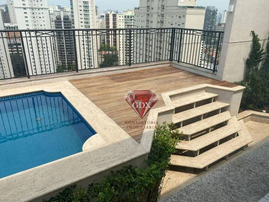 Foto 1 de Cobertura com 4 Quartos à venda, 310m² em Vila Nova Conceição, São Paulo