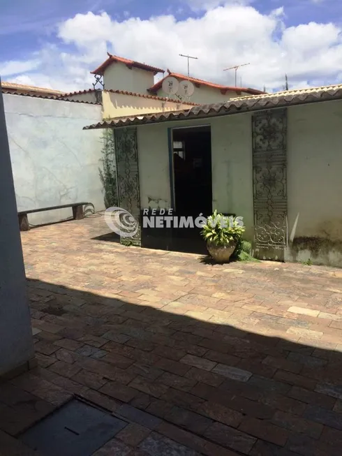 Foto 1 de Casa com 3 Quartos à venda, 360m² em Pindorama, Belo Horizonte