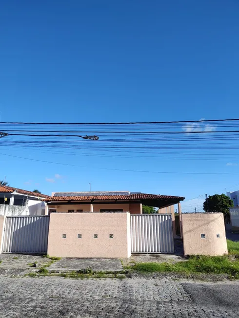 Foto 1 de Casa com 3 Quartos à venda, 130m² em Expedicionários, João Pessoa