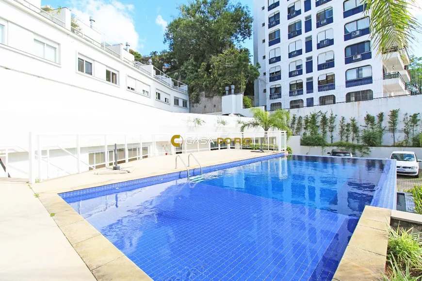 Foto 1 de Casa de Condomínio com 3 Quartos à venda, 248m² em Praia de Belas, Porto Alegre