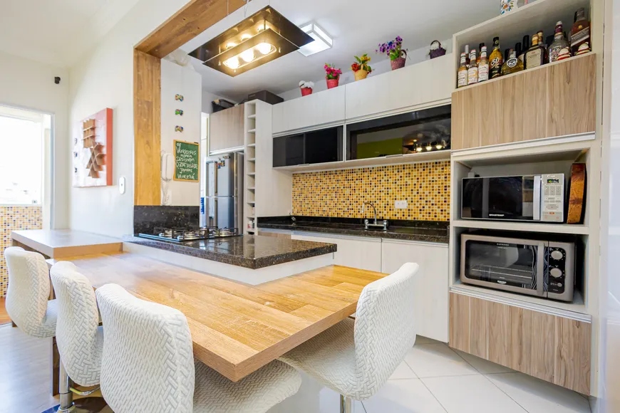 Foto 1 de Apartamento com 2 Quartos à venda, 61m² em Boa Vista, Curitiba