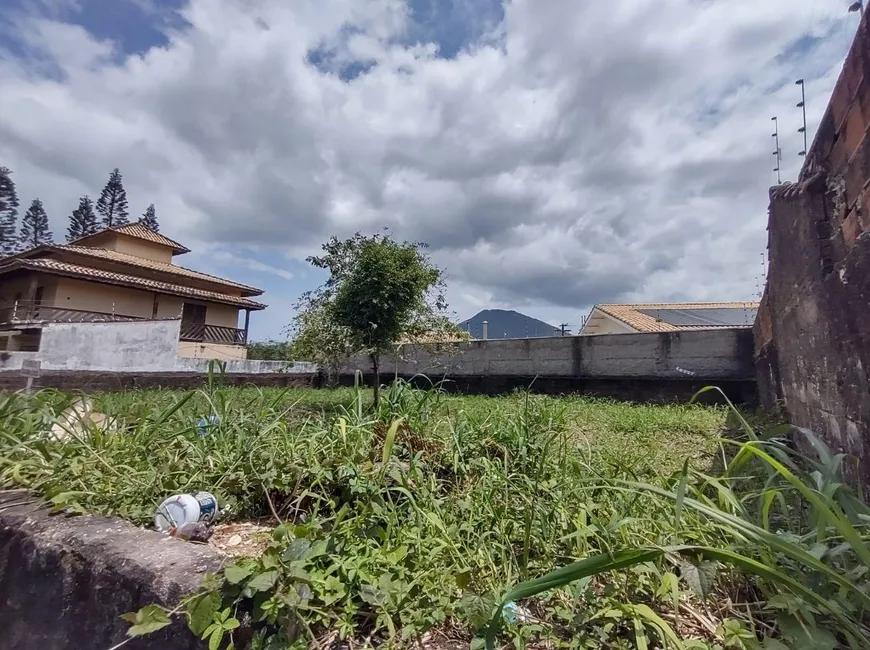 Foto 1 de Lote/Terreno à venda, 300m² em Stella Maris, Peruíbe