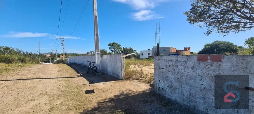 Foto 1 de Lote/Terreno à venda, 420m² em Guriri, Cabo Frio