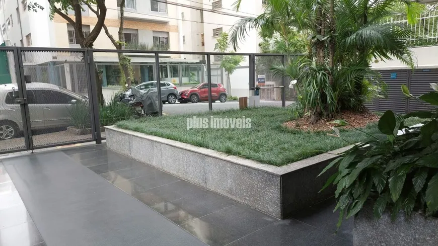Foto 1 de Apartamento com 4 Quartos para venda ou aluguel, 230m² em Higienópolis, São Paulo