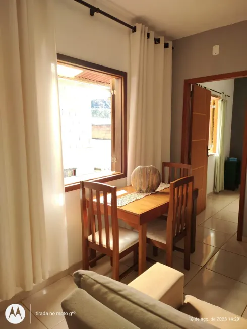 Foto 1 de Casa com 3 Quartos à venda, 90m² em Cascatinha, Petrópolis