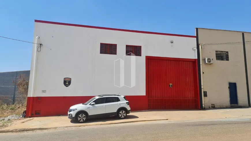 Foto 1 de Galpão/Depósito/Armazém à venda, 400m² em Parque Oeste Industrial, Goiânia