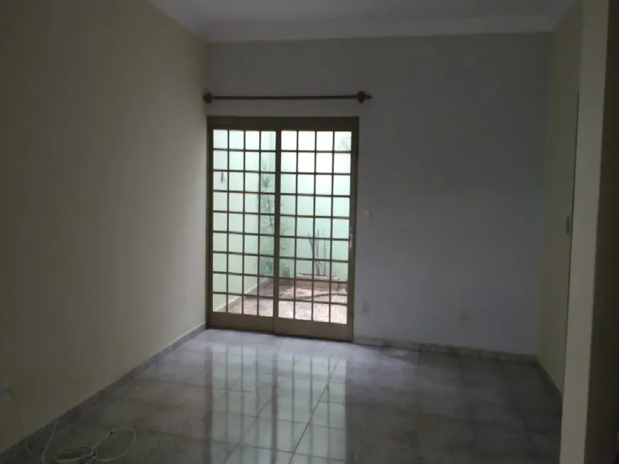 Foto 1 de Casa com 3 Quartos à venda, 120m² em Planalto Verde I, Ribeirão Preto