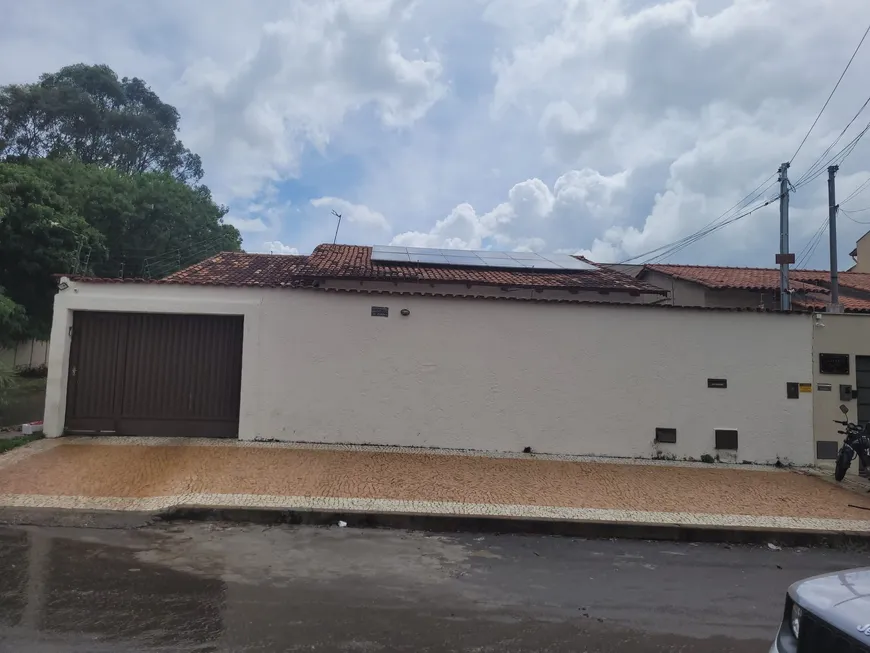 Foto 1 de Casa com 3 Quartos à venda, 420m² em Jardim Atlântico, Goiânia