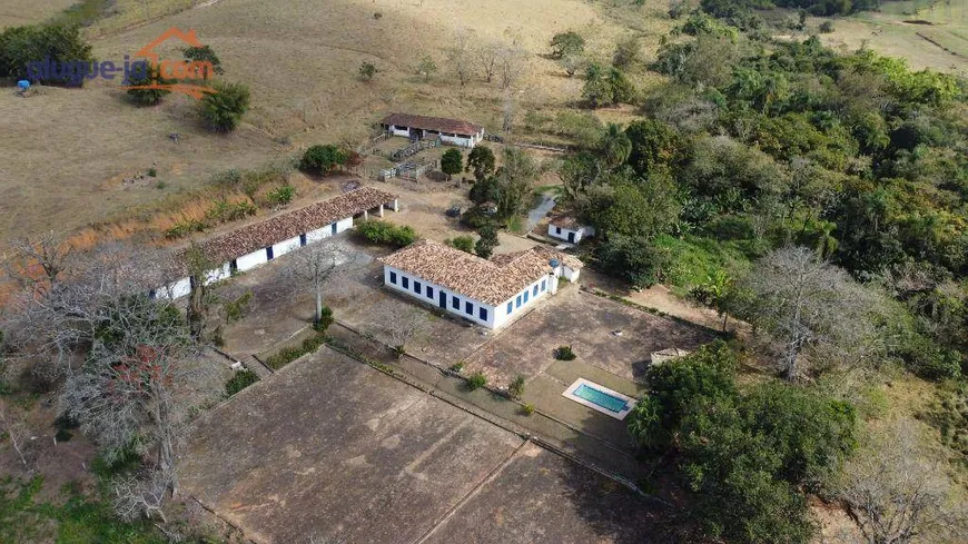 Foto 1 de Fazenda/Sítio com 6 Quartos à venda, 1000m² em Marambaia, Caçapava