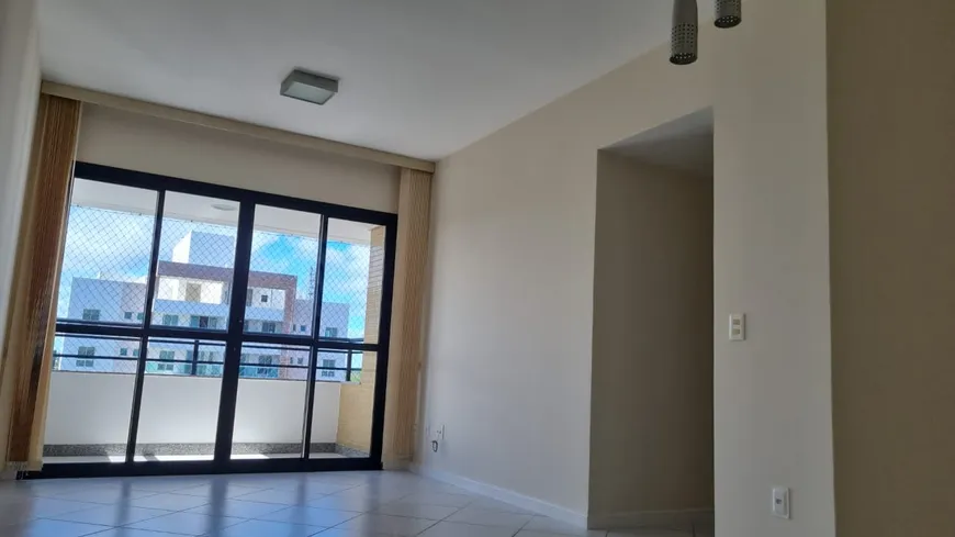 Foto 1 de Apartamento com 3 Quartos para alugar, 78m² em Pitangueiras, Lauro de Freitas