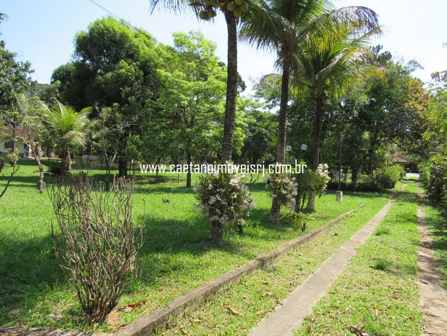 Foto 1 de Fazenda/Sítio com 5 Quartos à venda, 7200m² em Papucaia, Cachoeiras de Macacu