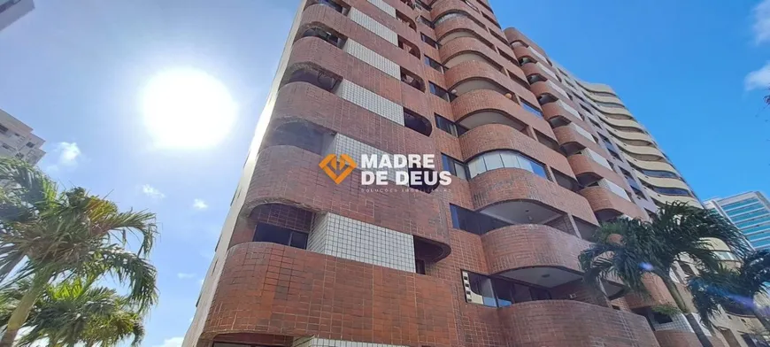Foto 1 de Apartamento com 3 Quartos à venda, 149m² em Guararapes, Fortaleza