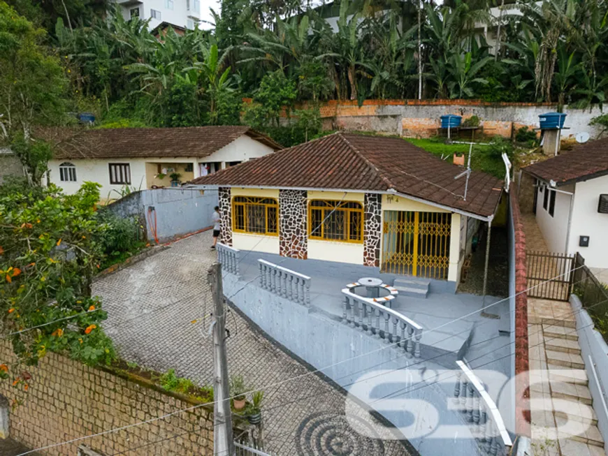 Foto 1 de Casa com 3 Quartos à venda, 165m² em Guanabara, Joinville