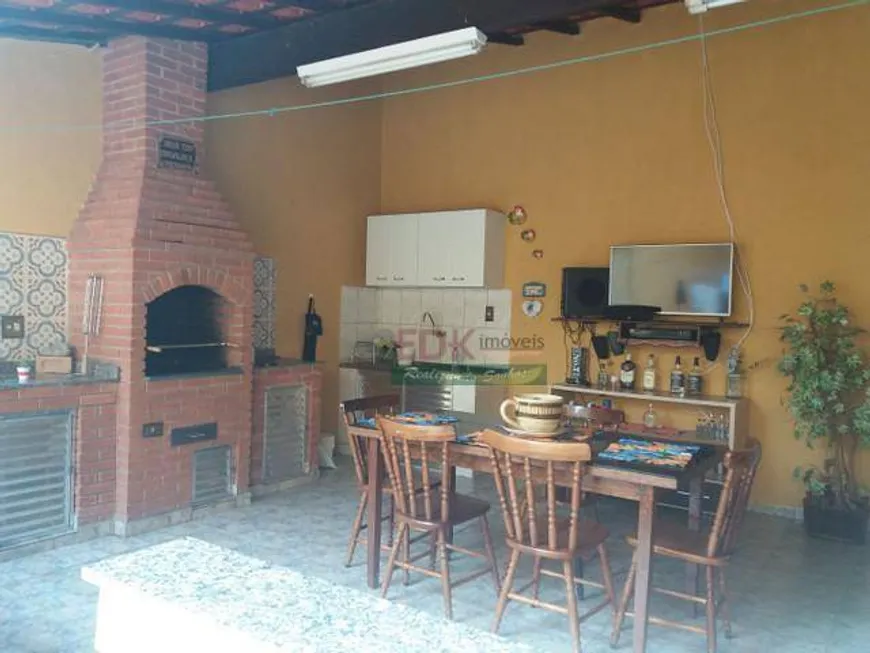 Foto 1 de Casa com 2 Quartos à venda, 195m² em Vera Cruz, Caçapava