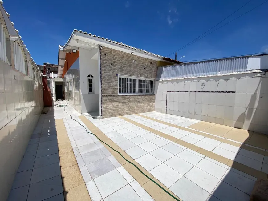 Foto 1 de Casa com 2 Quartos à venda, 99m² em Gaviotas, Itanhaém