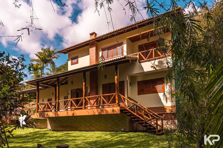 Foto 1 de Casa com 4 Quartos à venda, 350m² em Biriricas, Domingos Martins