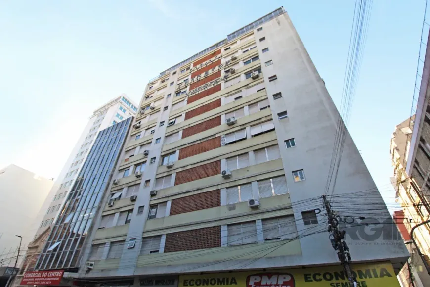 Foto 1 de Apartamento com 1 Quarto à venda, 37m² em Centro Histórico, Porto Alegre