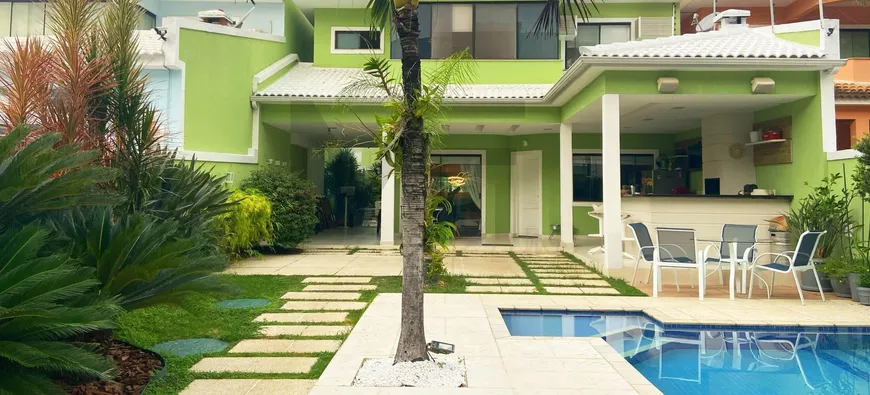 Foto 1 de Casa com 5 Quartos à venda, 35000m² em Recreio Dos Bandeirantes, Rio de Janeiro