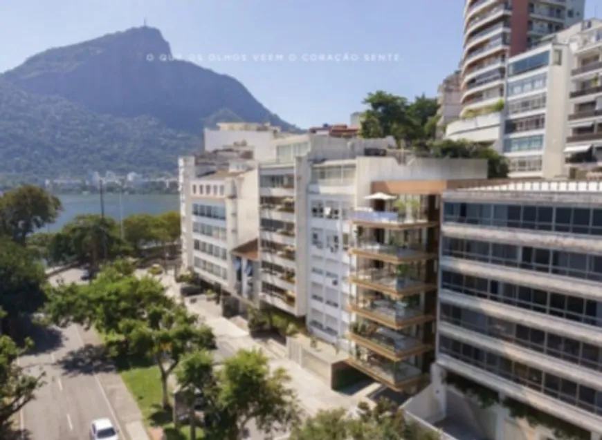 Foto 1 de Apartamento com 3 Quartos à venda, 161m² em Lagoa, Rio de Janeiro