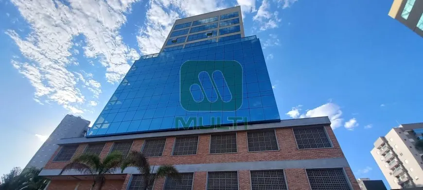 Foto 1 de Sala Comercial com 1 Quarto para alugar, 149m² em Maracanã, Uberlândia