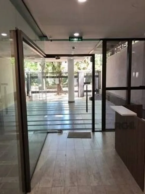 Foto 1 de Sala Comercial para alugar, 30m² em Floresta, Porto Alegre