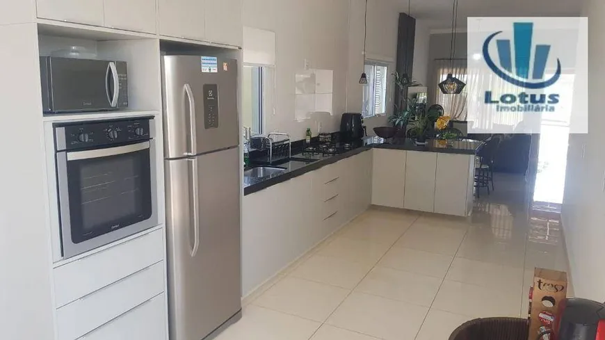 Foto 1 de Casa com 4 Quartos à venda, 194m² em Vila Guedes, Jaguariúna